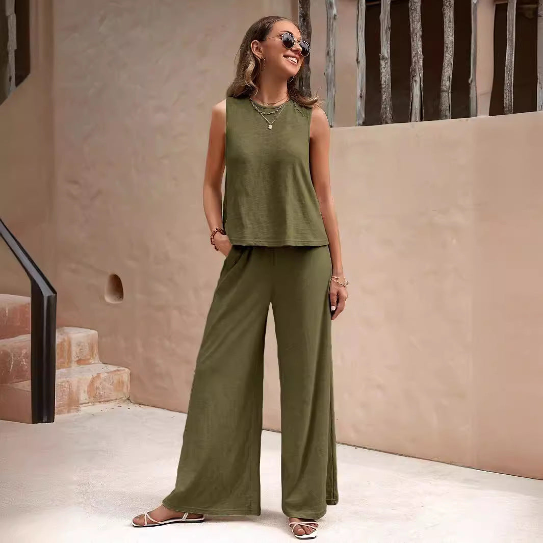 Stylish solid color women’s outfit for warm weather