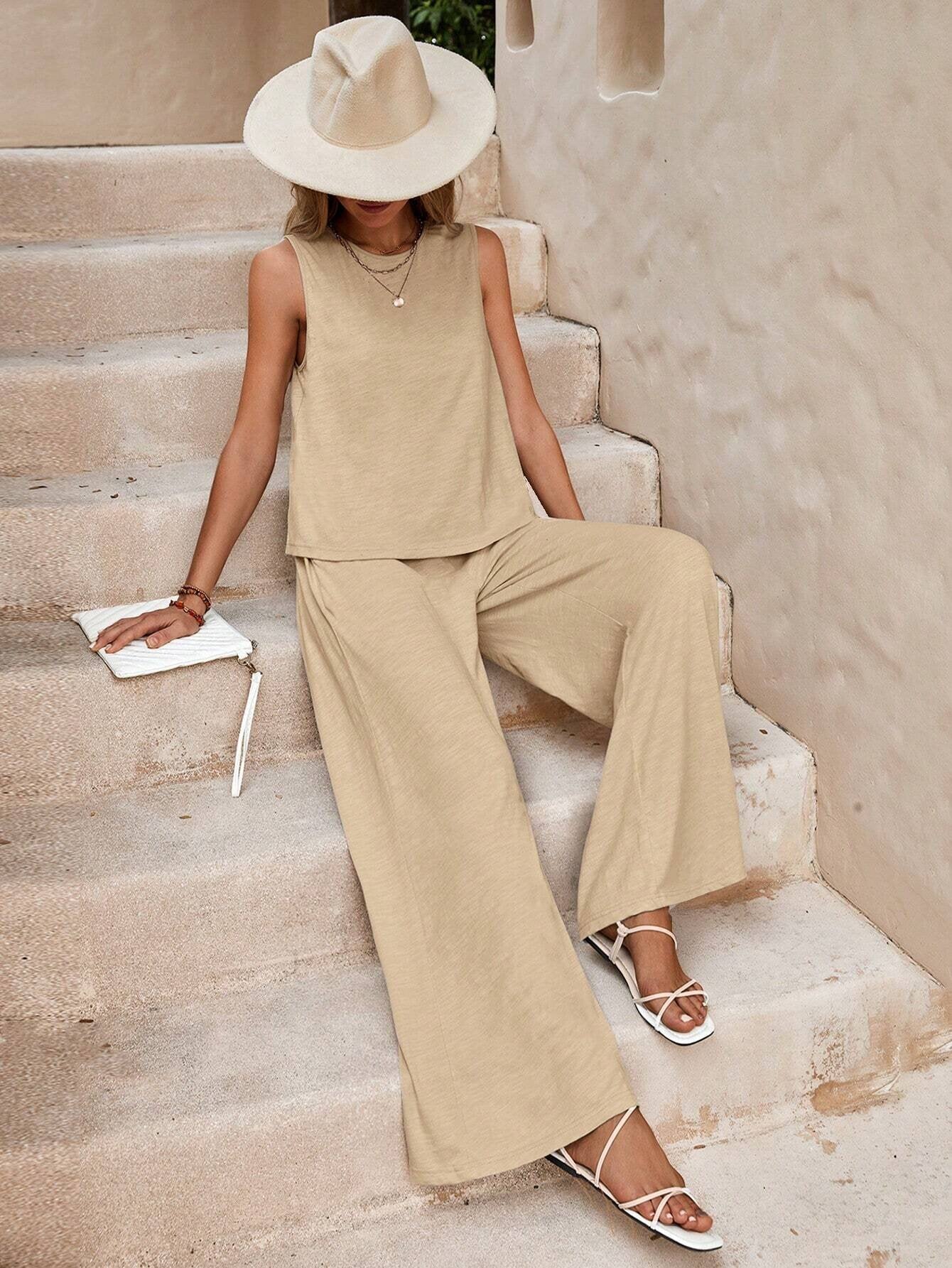 Relaxed fit spring outfit – two-piece pants and blouse
