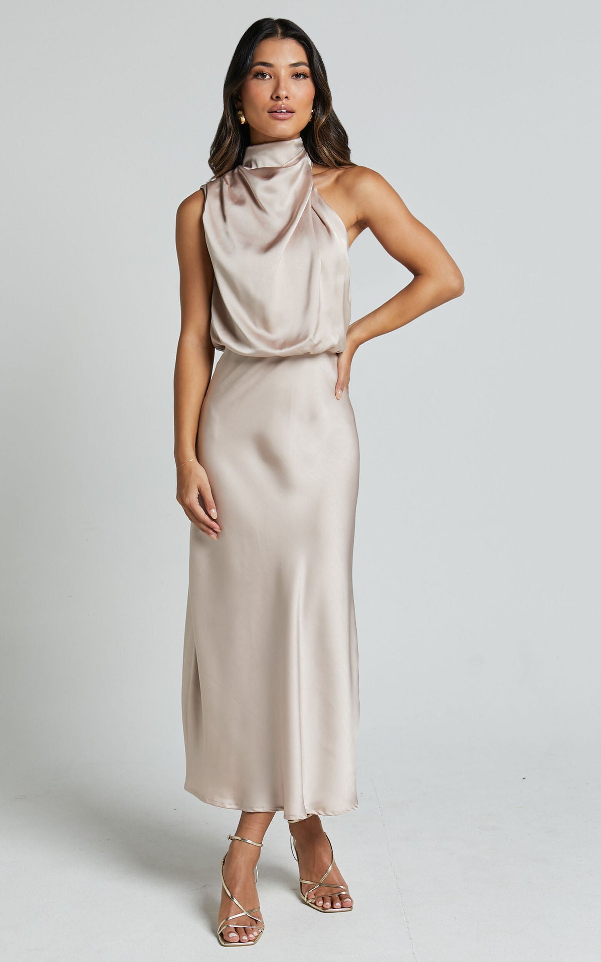 Sleeveless dress perfect for parties and warm evening events