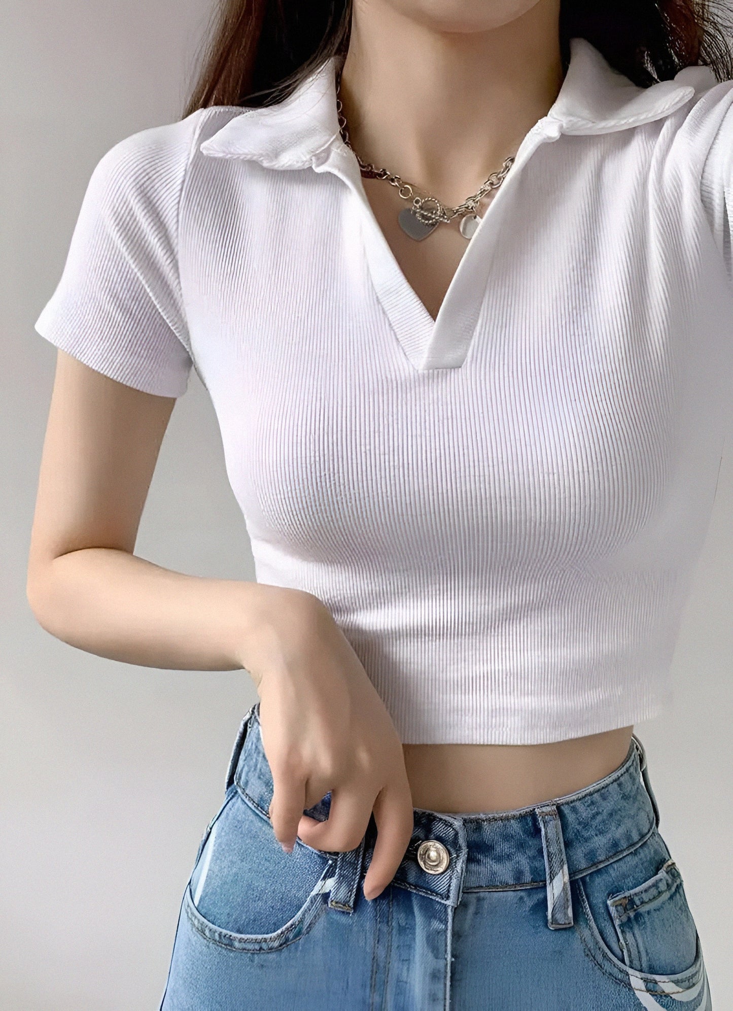 Hot girl style short-sleeved T-shirt in breathable fabric