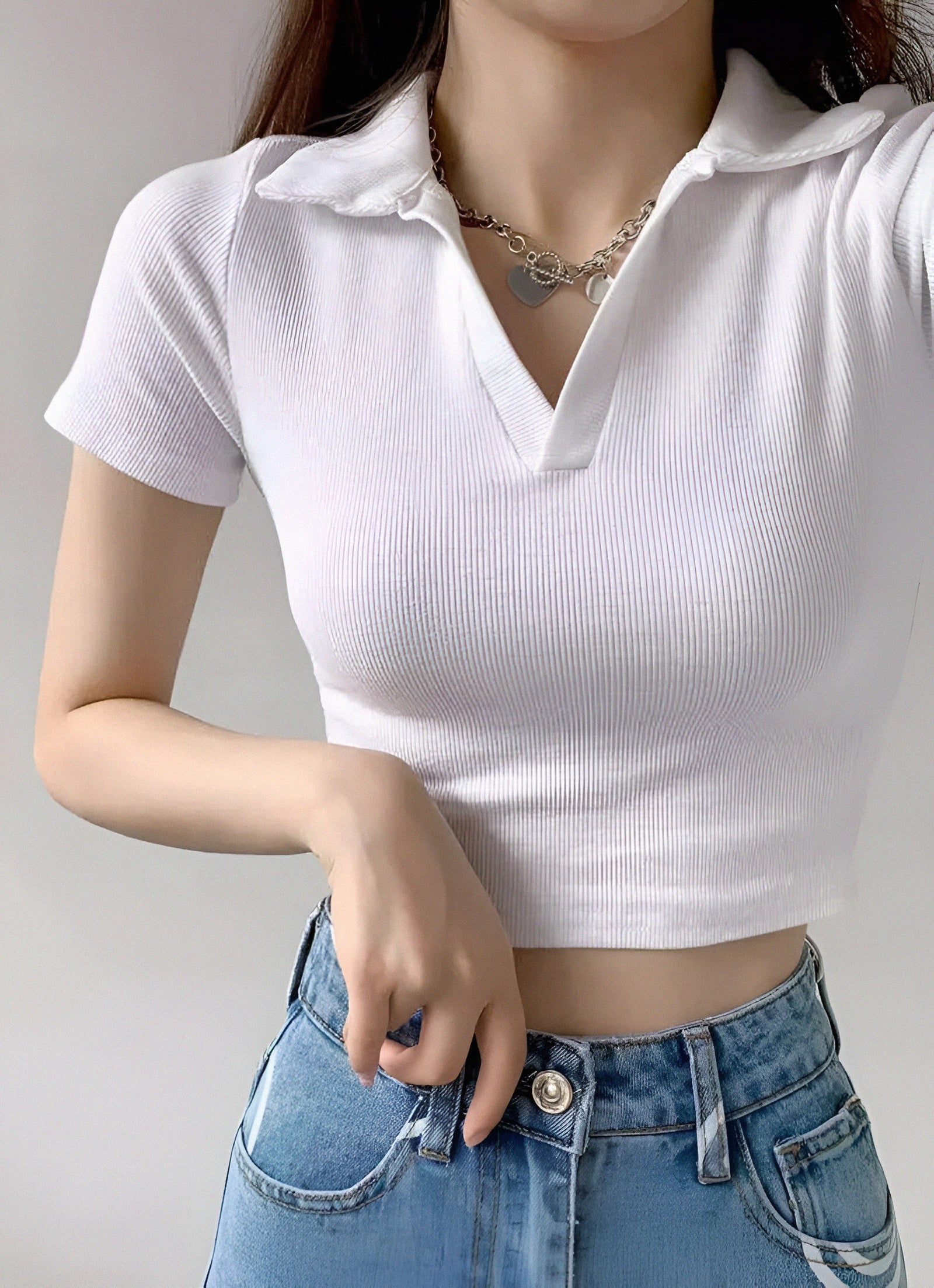 Hot girl style short-sleeved T-shirt in breathable fabric